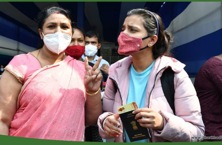 यूक्रेन में फंसी अर्पिता रांची लौटी, चेहरे पर वतन वापसी की खुशी..