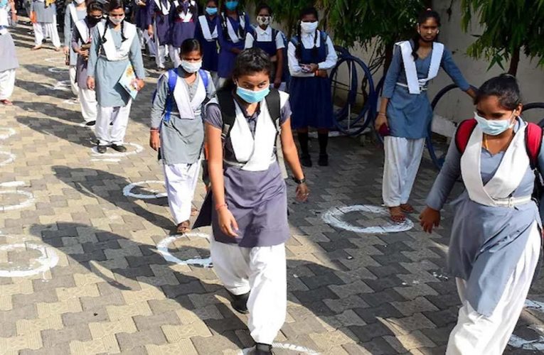 चतरा में कस्तूरबा गांधी आवासीय विद्यालय की 11 छात्राएं कोरोना संक्रमित..